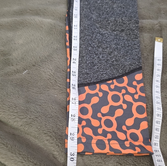Rare Orangetheory Fitness Leggings - Picture 11 of 11